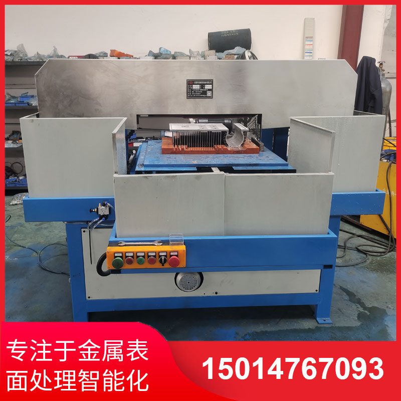 鋁(lv)材直紋(wen)拉(la)絲(si)機(ji)生(sheng)産供應(ying)